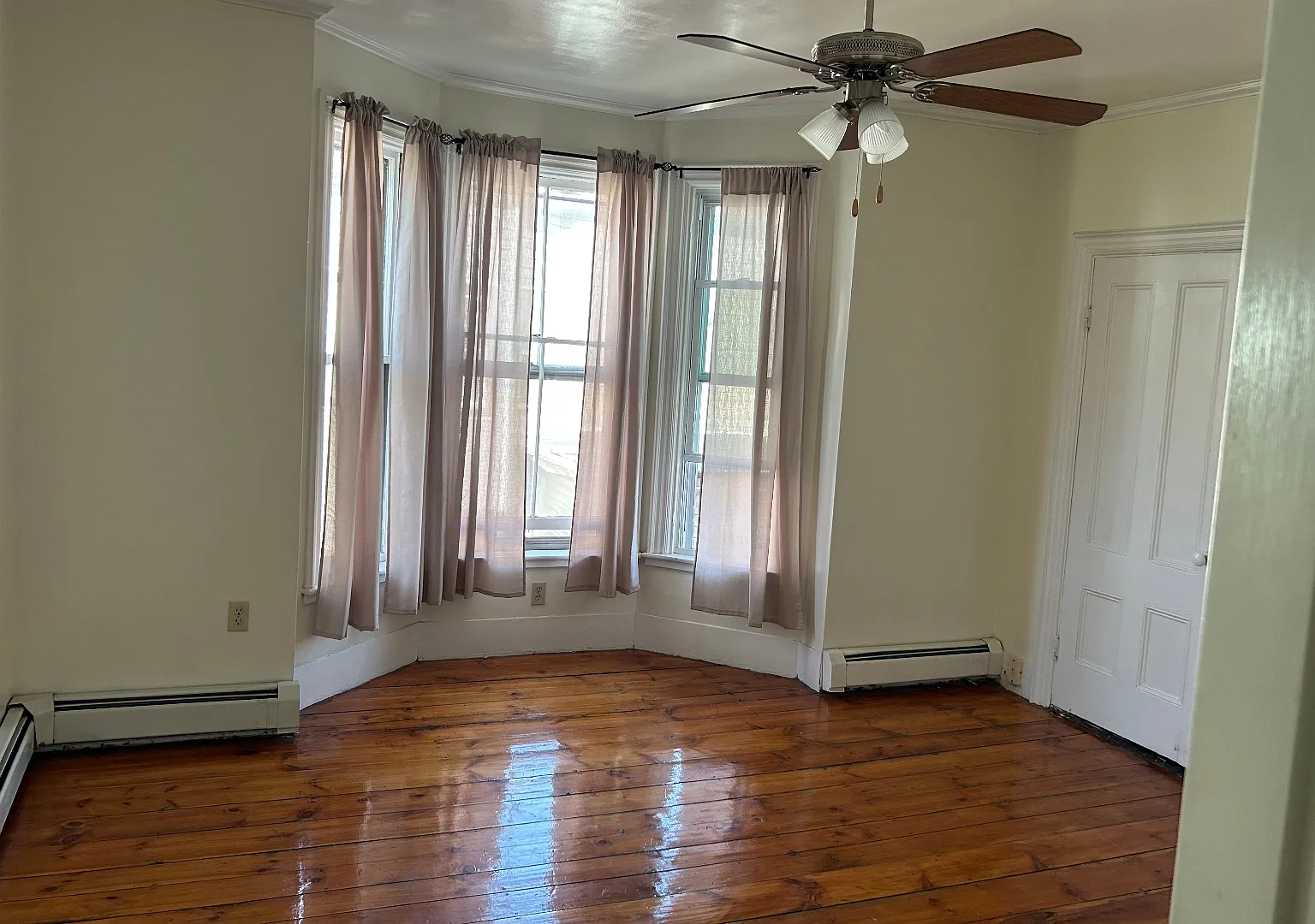 241 Washington St — Photo 1