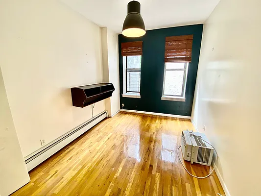 Rented by Realty Nerd | media 10