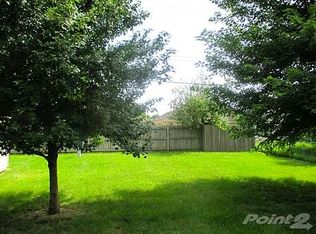 3654 W Madison St, Springfield, MO 65802