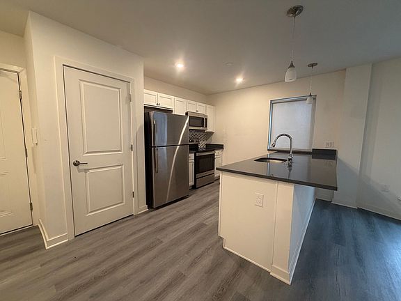 2nd image of 2451 Frankford Ave #203