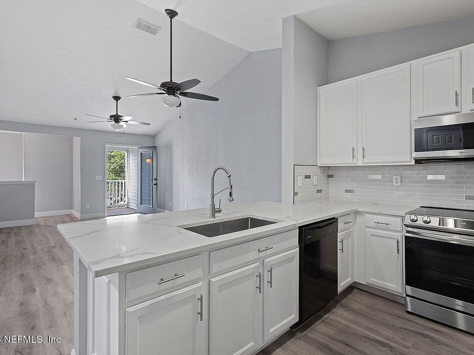 1st image of 575 OAKLEAF PLANTATION Parkway #1310