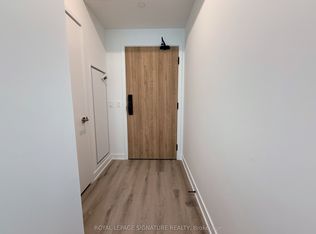 1 Fairview Rd E #1911, Mississauga, ON L5A 4C6