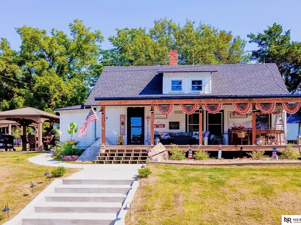 212 24th St, Union, NE 68455