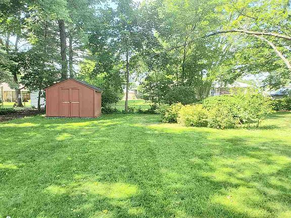 3rd image of 310 Whittemore Dr