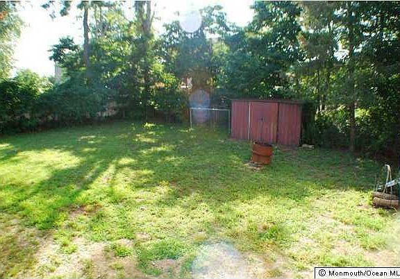 4th image of 916 Mizzen Ave