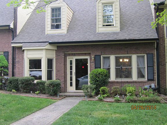 3rd image of 407 Denton Ct