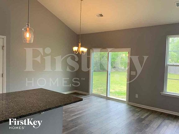 5th image of 447 Stonefield Cir