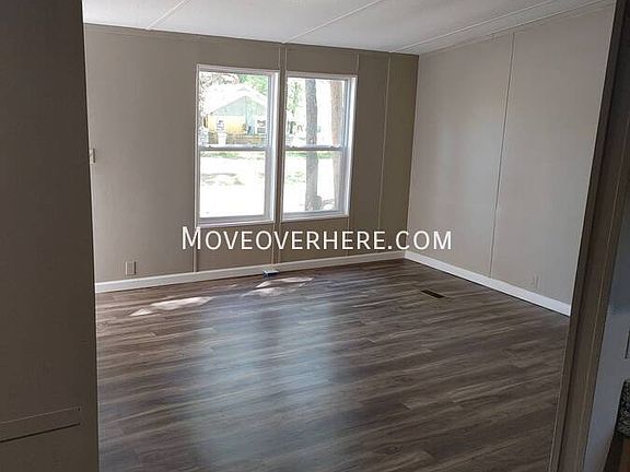 4th image of 30 Cambridge Dr