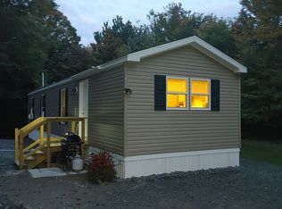 10 St Moritz Dr, Newfoundland, PA 18445