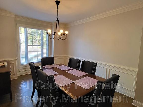 5th image of 3640 Deep Cove Dr