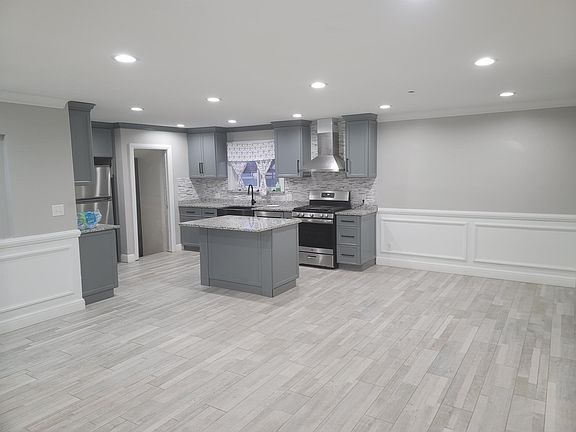 5th image of 6938 N Evangeline St