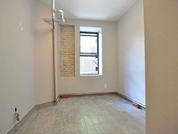 5th image of 125 Vermilyea Ave #Basement