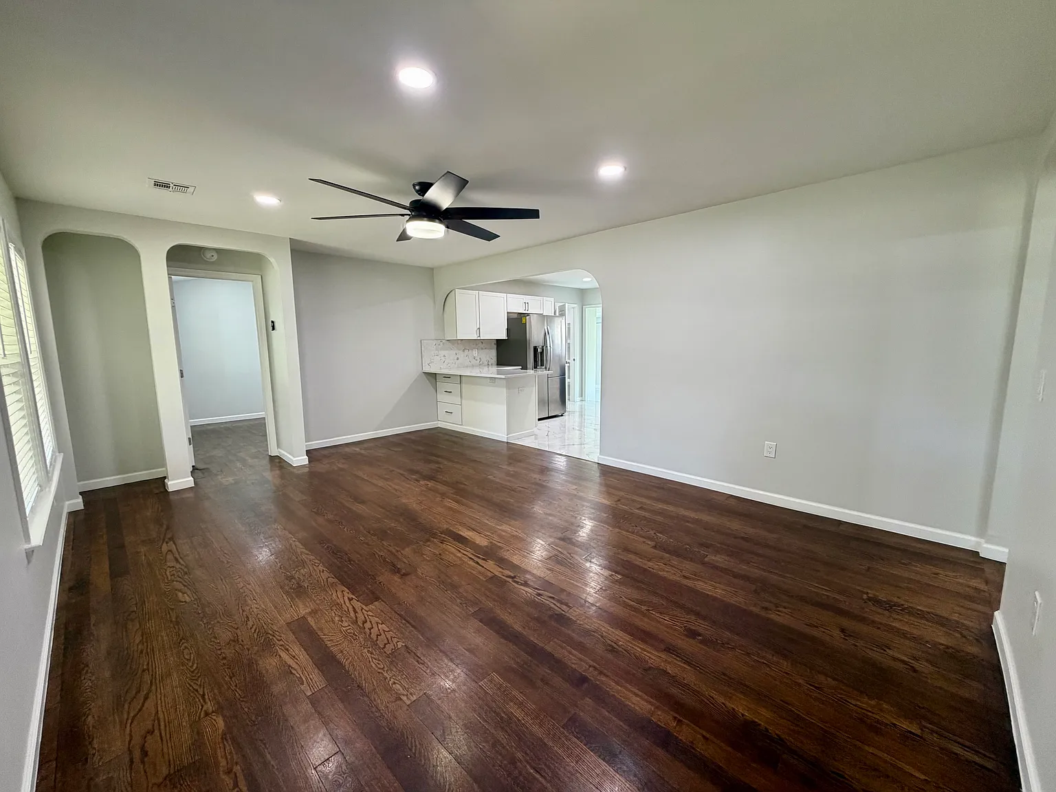 4 bed, 1550 sqft, $1,950 — Photo 3