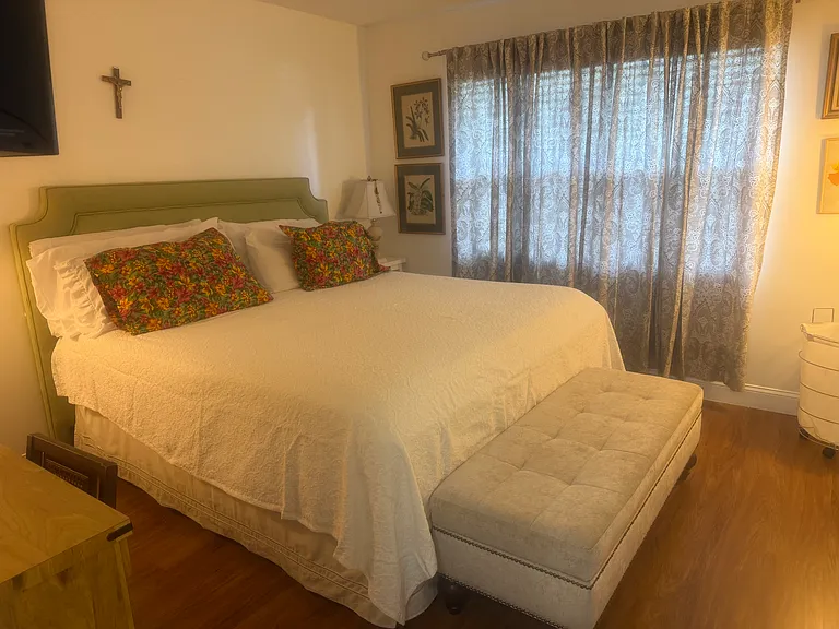 Private - furnished room with bathroom.