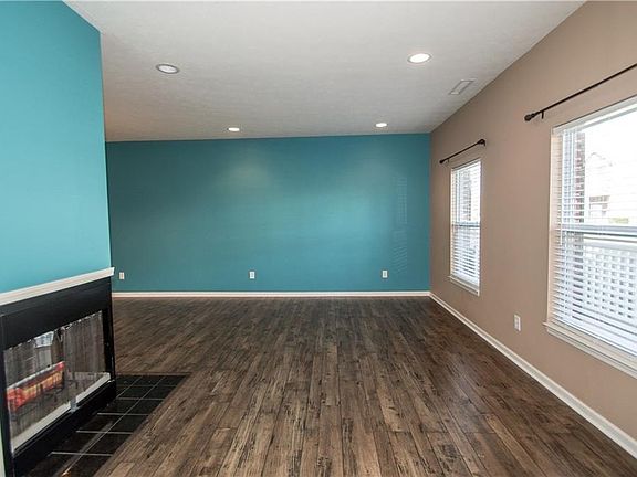 3rd image of 12175 Bubbling Brook Dr Unit 900