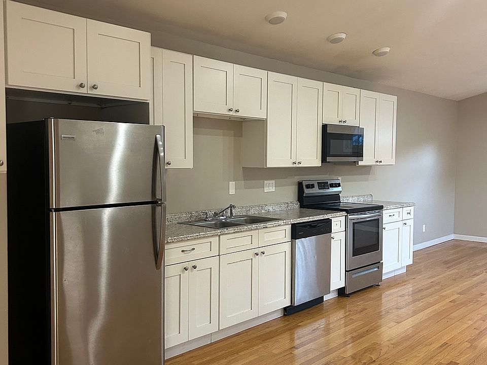 1st image of 19 Church Ln #B