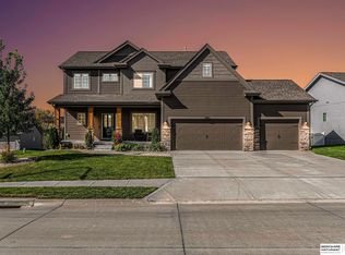 7914 S 190th St, Omaha, NE 68136