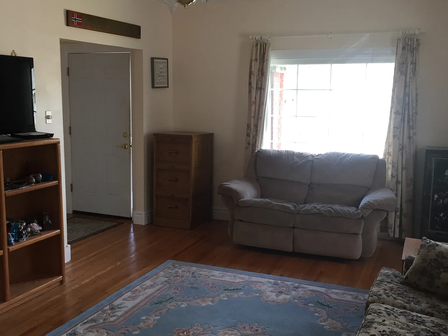 3 bed, 2588 sqft, $1,440 — Photo 2
