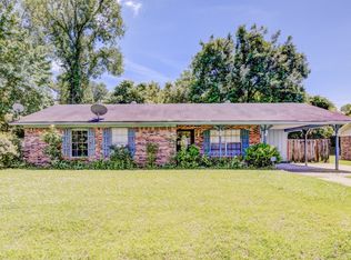 304 Maple Cir, Vicksburg, MS 39180