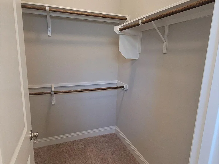 120 Free Stone Dr — Photo 15