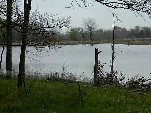 1st image of 1088 Hidden Oaks Dr