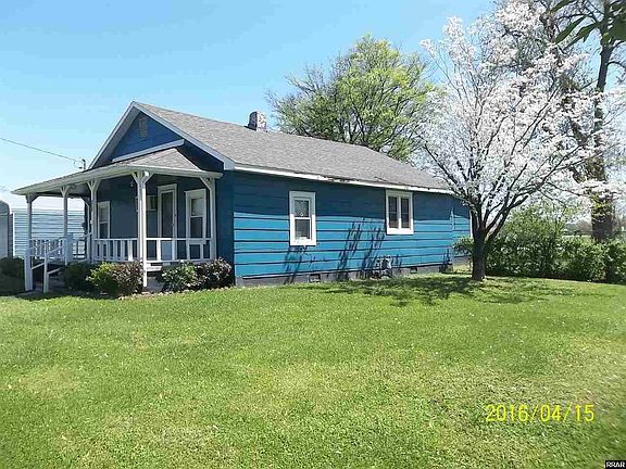 4th image of 215 Royal St N