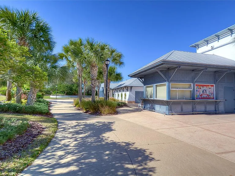 15849 Fishhawk View Dr — Photo 34