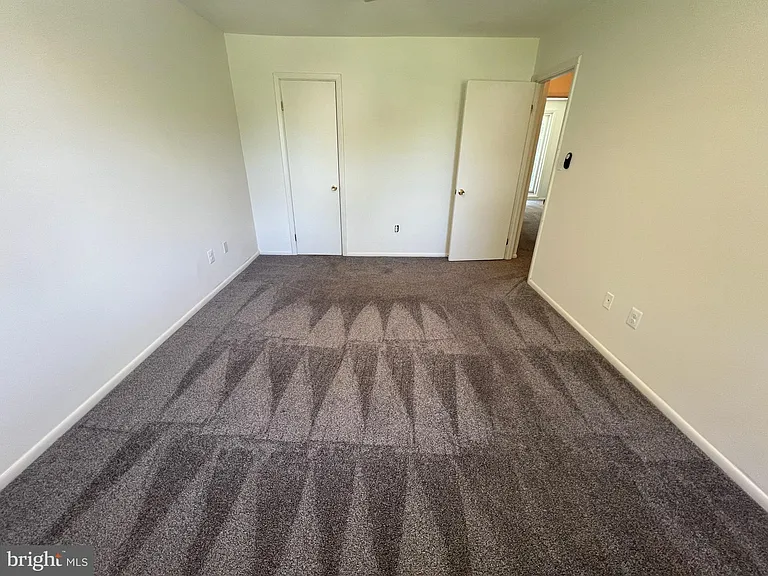 5566 Burnside Dr — Photo 15