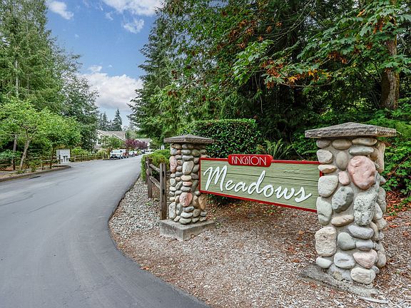 2nd image of 10695 NE Kingston Meadows Cir