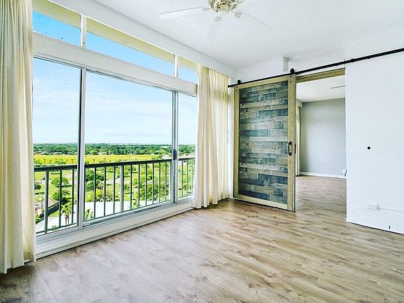 3rd image of 4600 Ocean Dr APT 905