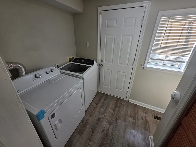 388 Poplar Ave — Photo 7