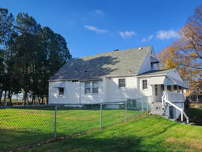 2261 Ridge Rd — Photo 46