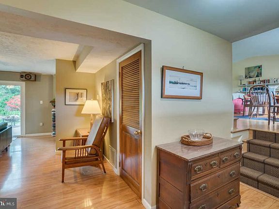 3rd image of 5009 Margot Ct