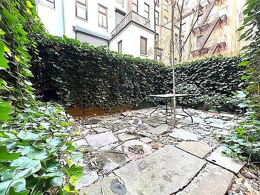 1st image of 30 E 38th St APT 1A