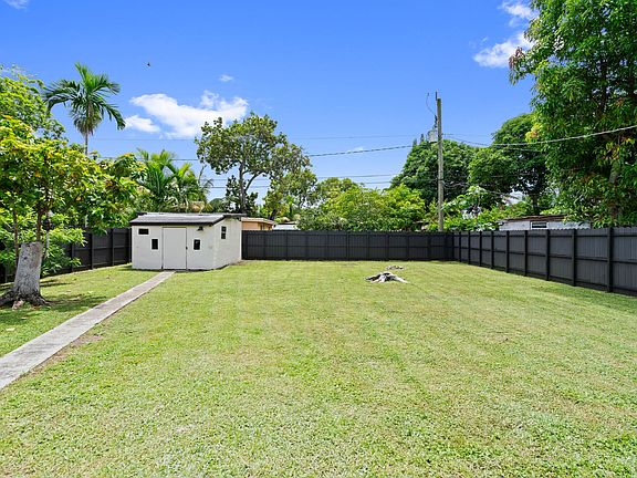 5th image of 830 NW 131st Street