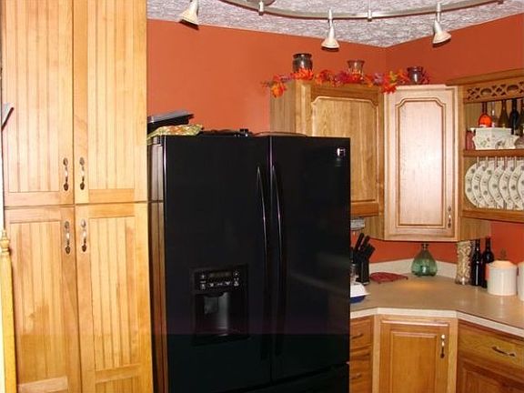 4th image of 4015 Diane Dr
