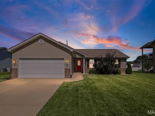 18 Del Ray Dr, Fairview Heights, IL 62208