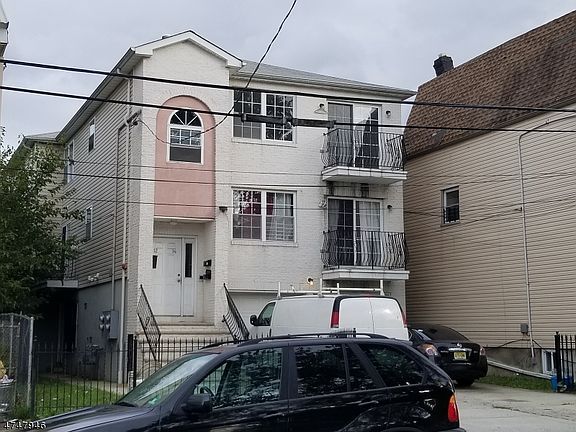 3rd image of 12-14 Fairmount Ave