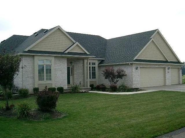 5747 Waterville Monclova Rd photo 1