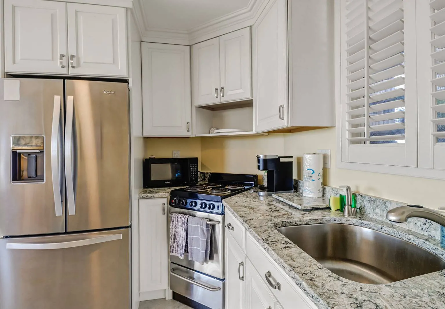 1 bed, 650 sqft, $2,500 — Photo 2