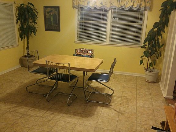 5th image of 3827 Klondike Ln