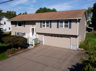 31 Amherst St, Wethersfield, CT 06109