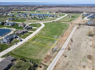 1208 Spring Lake Dr #28, Fond Du Lac, WI 54935