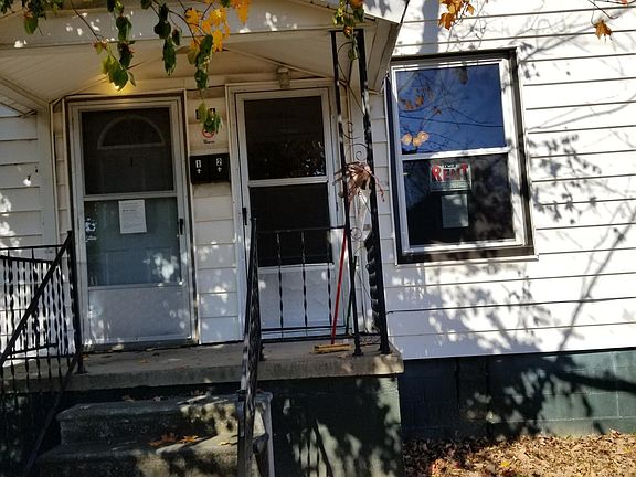 2nd image of 314 E College St #1