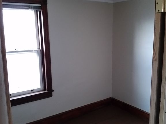 2nd image of 15 Annabelle St