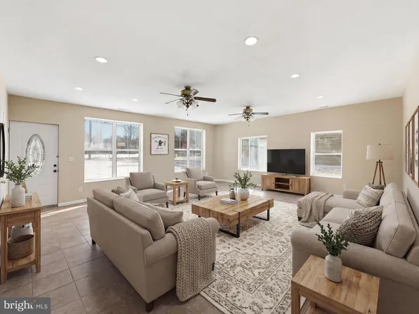 1260 Hurffville Rd, Deptford, NJ 08096