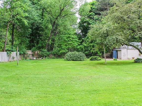 5th image of 1530 Winters Dr