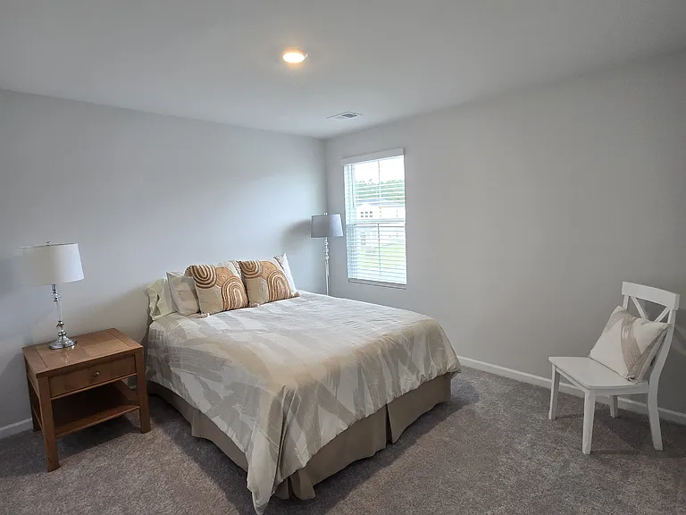 Queen bedroom