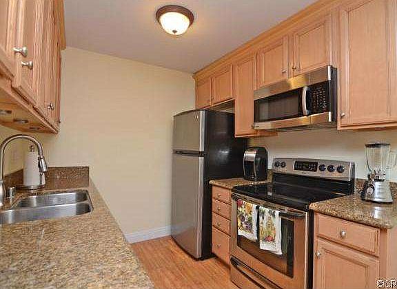 4th image of 6000 Bixby Village Dr APT 9