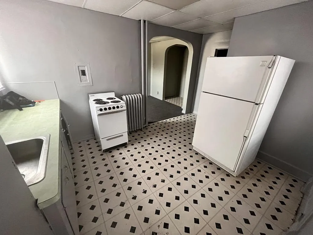 24-26 S Galena, 202 1/2 Main - Unit 3I — Photo 2